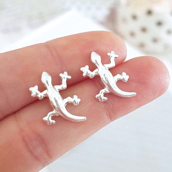 Any 2/$20! Silver Gecko Stud Earrings - Picture 2 of 7